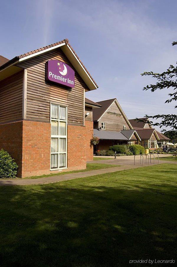 Premier Inn Tewkesbury Exteriör bild