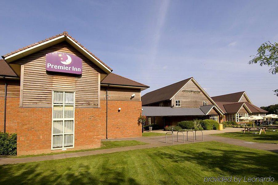 Premier Inn Tewkesbury Exteriör bild